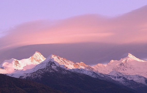 教育公務員には営利企業等の従事制限の特例がある？